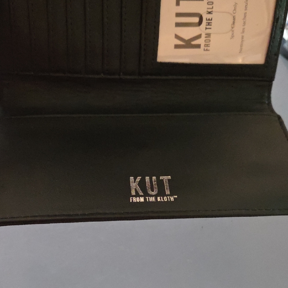 NWOT Kut from the Kloth Black Card Holder - Picture 2 of 4